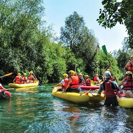 23 With Outdoor Swimmingpool Apartment